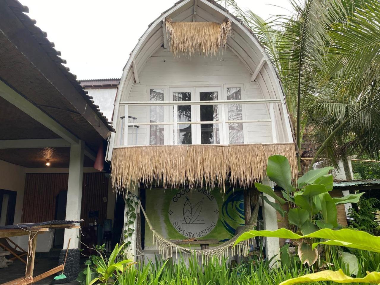 Medewi Good Vibes Stay&Surf Jembrana 외부 사진